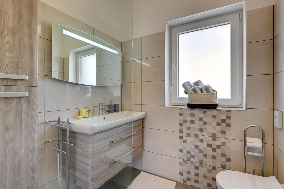 Villa Sunny Home Воднян Экстерьер фото