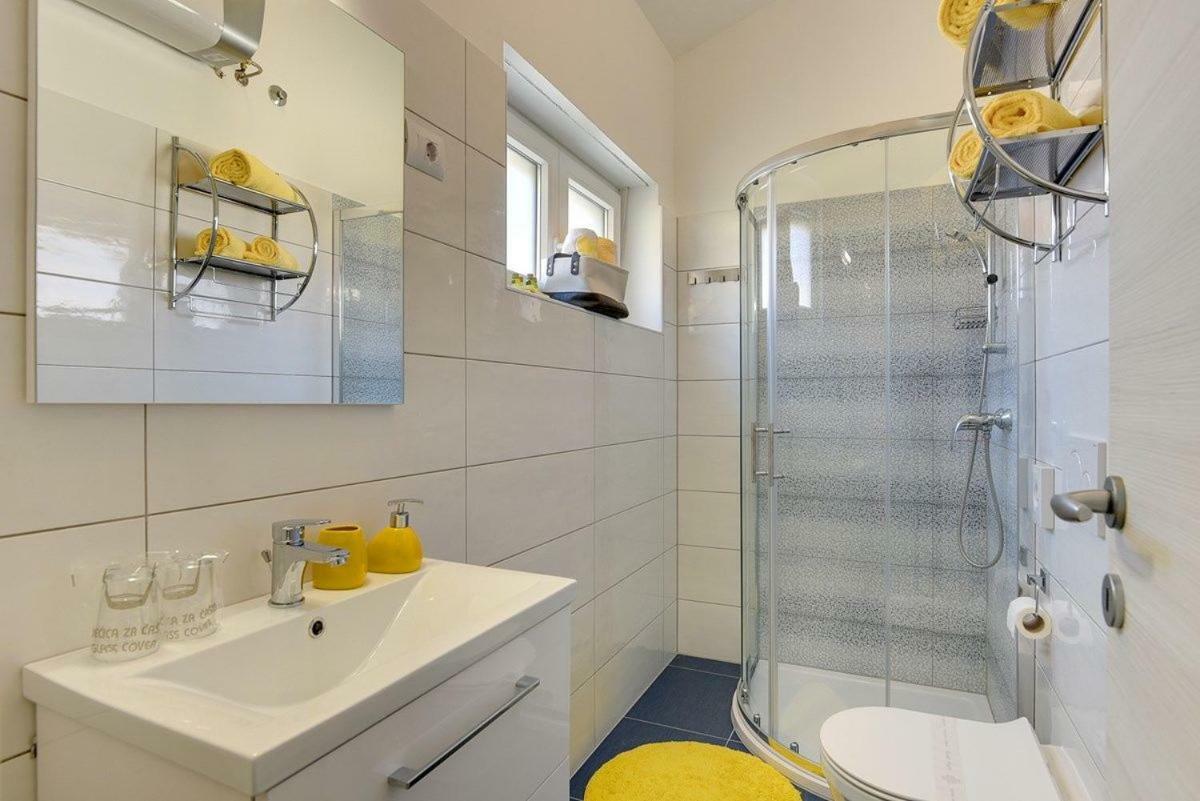 Villa Sunny Home Воднян Экстерьер фото